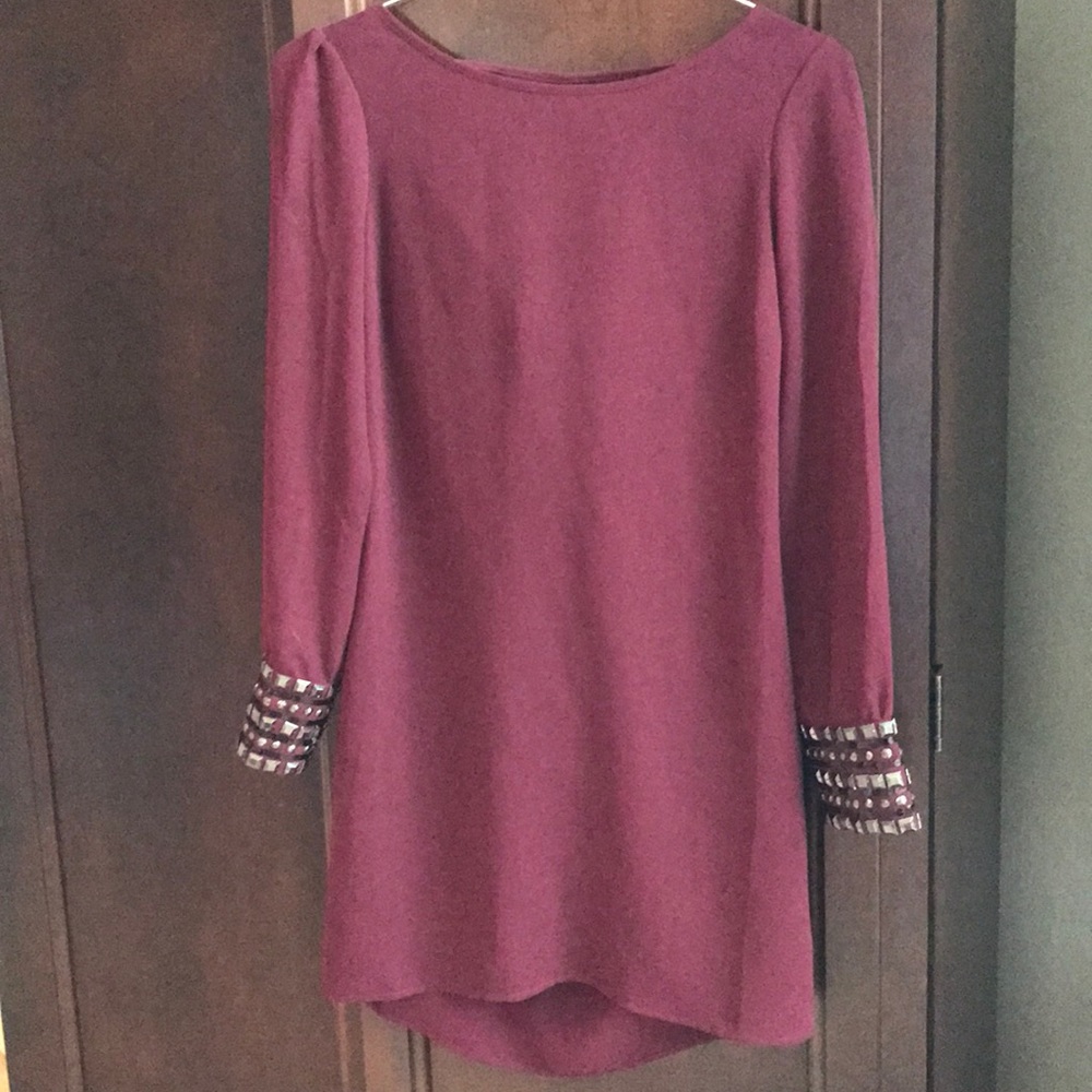 Romeo and Juliet  burgundy mini-long sleeves